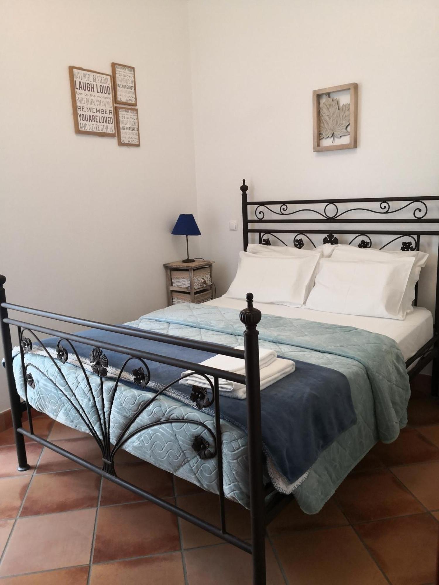 דירות נאזרה Casa Do Suberco מראה חיצוני תמונה